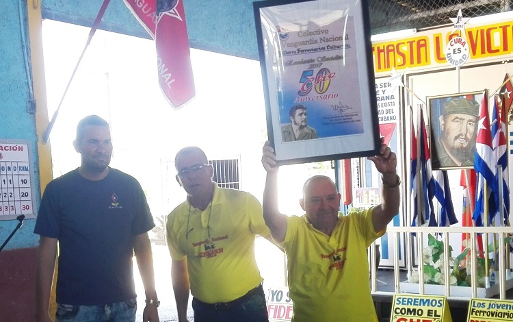 Reconocimiento a taller ferroviario de Caibarién