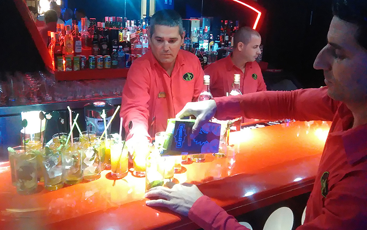 Bar Club Boulevard