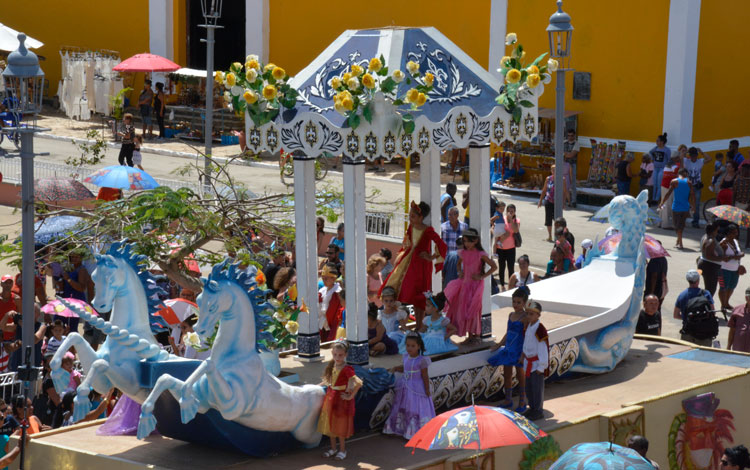 Remedios, pueblo de parrandas. Remedios, pueblo de parrandas, tradición presentada en FitCuba 2018.