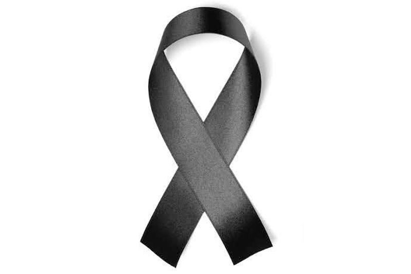 Lazo negro de luto.