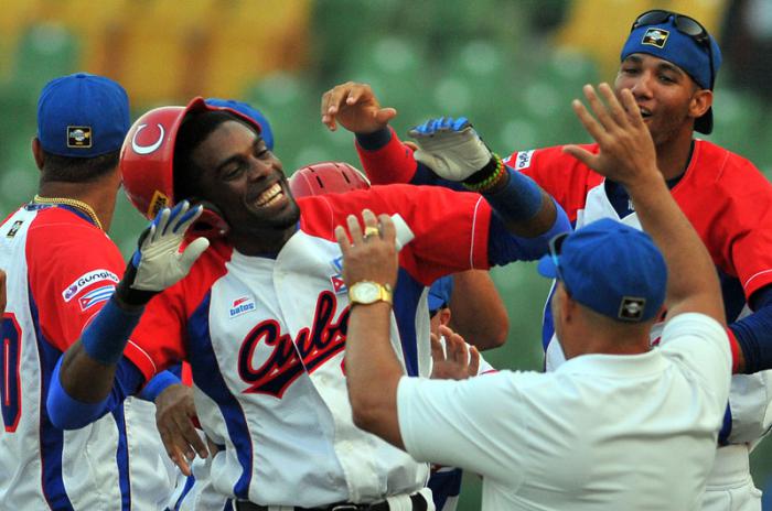 Cuba gana frente a Puerto Rico