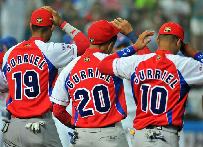 hermanos gurriel