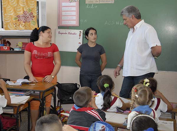 14-11-recorrido-miguel-diaz-canel-santa-clara-03