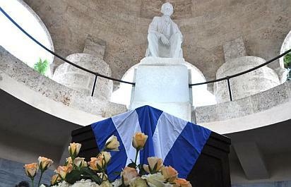 Mausoleo de José Martí­ en Santiago de Cuba.