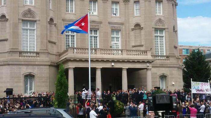 Acto de reapertura de la embajada de Cuba en Estados Unidos.