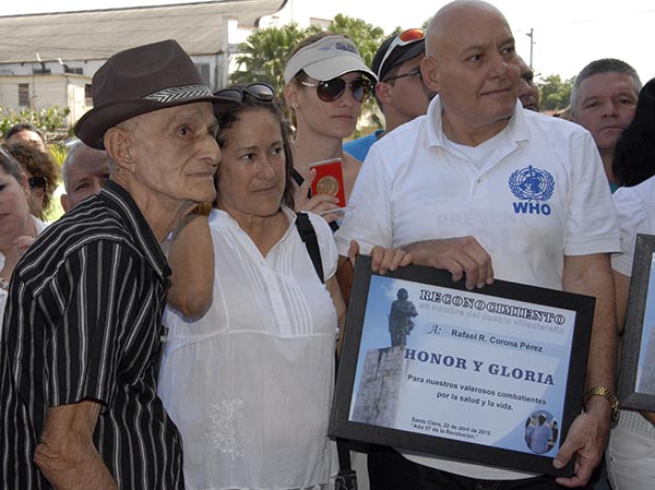 Recibimiento a médicos internacionalistas de Villa Clara