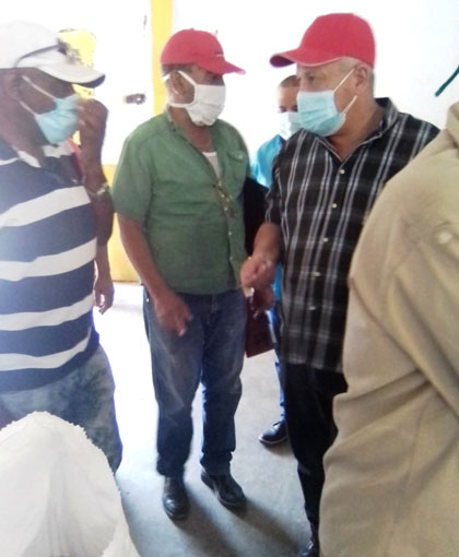Vice primer ministro Jorge Luis Tapia recorre planta de beneficio del café en Jibacoa, Manicaragua. Vice primer ministro Jorge Luis Tapia recorre planta de beneficio del café en Jibacoa, Manicaragua.