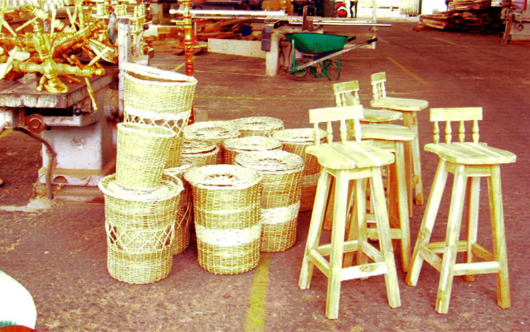 Muestra de producciones artesanales de trabajadores forestales de Manicaragua.