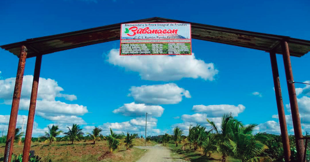 Finca integral que abastece a la minindustria Cubanacán.