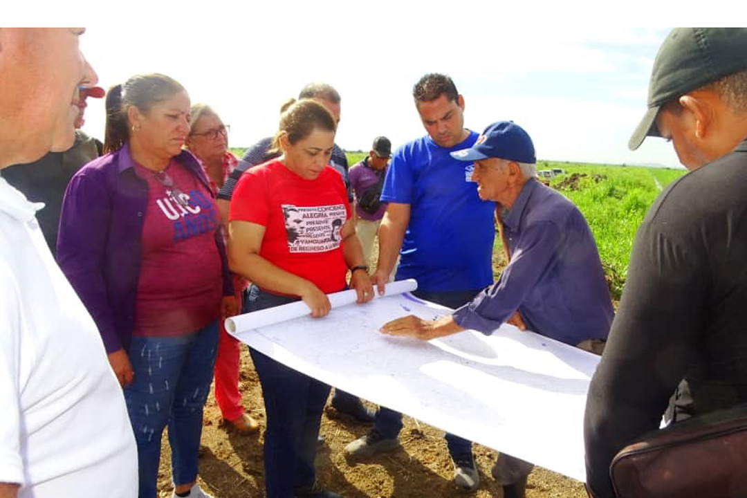 Directivos de Villa Clara en Encrucijada