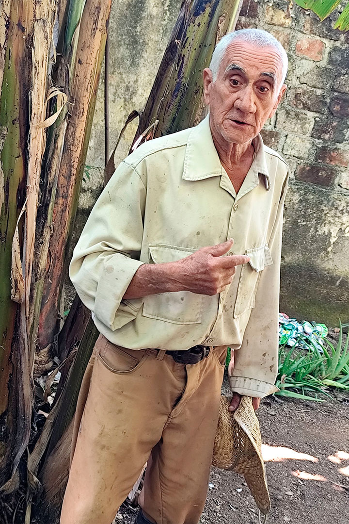Luis Vega Cuéllar, promotor de la agroecología.