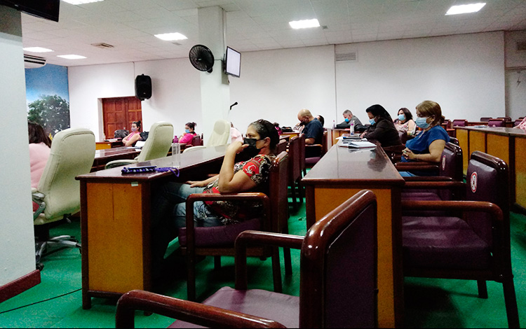 Reunión de cientí­ficos de Villa Clara para el análisis de la COVID-19 en la provincia.