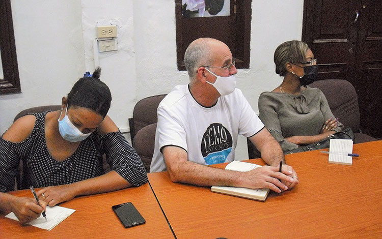 Representantes de la Empresa de Materias Primas participan en el preevento InterGest 2022.