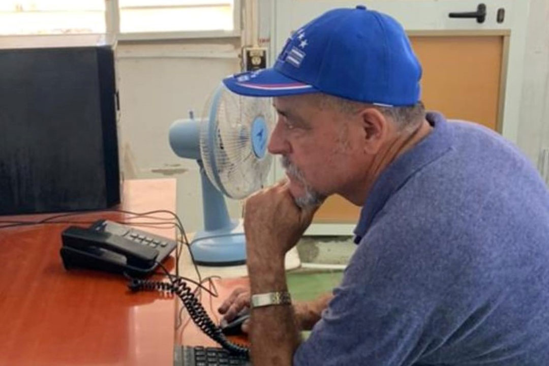 Leandro Morales Alberdi, observador de la estación meteorológica de Santo Domingo, Villa Clara.