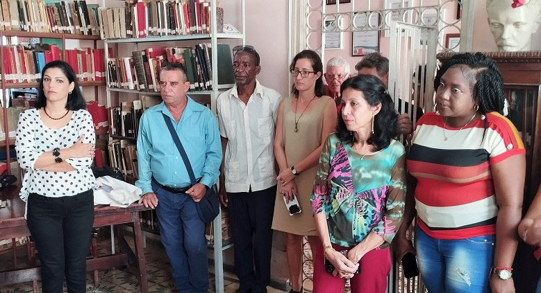 Colectivo del Archivo Histórico participa en la inauguración de la Sala de Consulta.