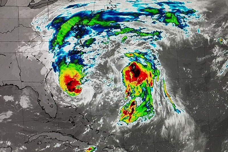 Imagen del satélite que muestra los organismos tropicales en desarrollo en el área.