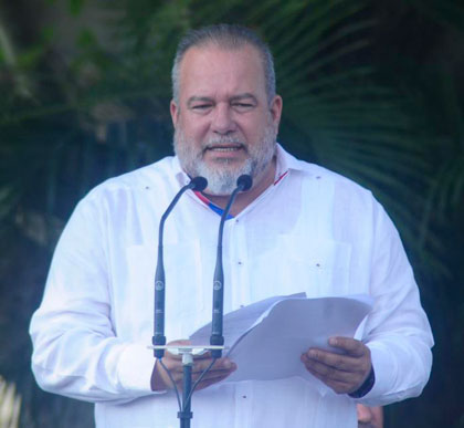 Manuel Marrero Cruz, primer ministro de Cuba, inaugura la 38.a Feria Internacional de La Habana.