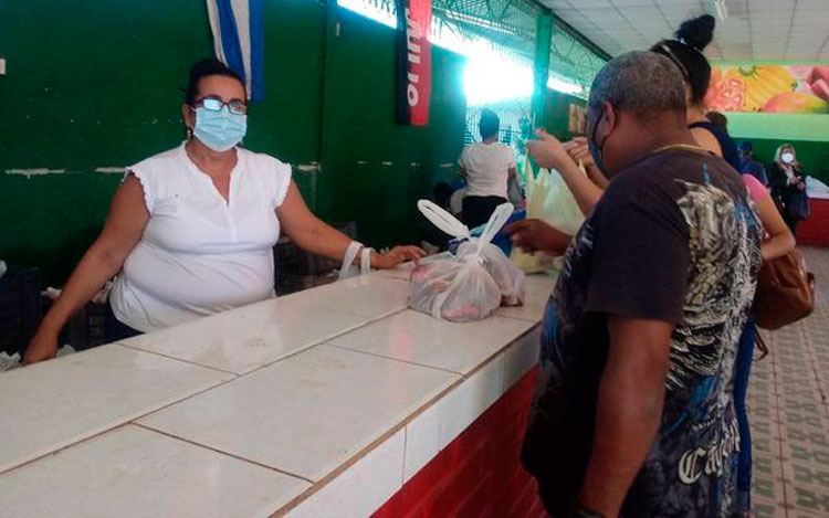 Feria comercial en Los Pilongos.