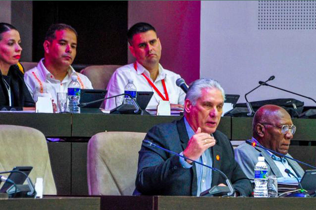 Presidente de Cuba en Asamblea Nacional del Pode Popular