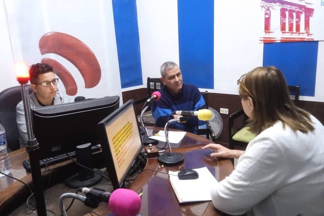 Digna Morales, directora de Comercio en Villa Clara comparece en los estudios de CMHW.