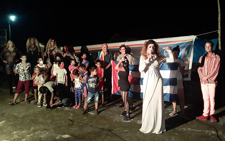 Presentación del proyecto Zona Rosa, del Centro Cultural El Mejunje.