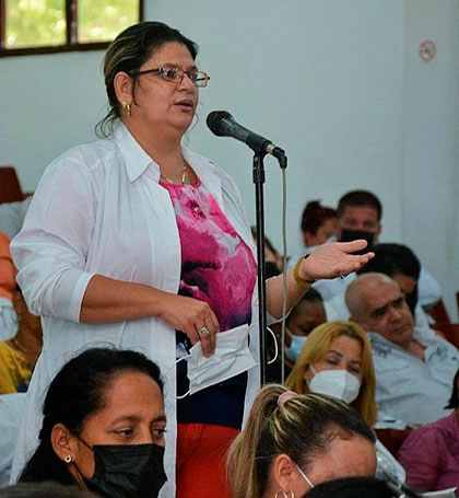 Doctora Isdeky Milián, directora del hospital ginecobstétrico de Villa Clara.