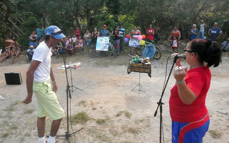 Presentación de Javier y Raquel y su Magic Show.