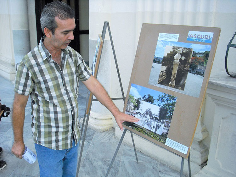 Exposición de la ASCUBI en saludo al Dí­a del Archivero Cubano.