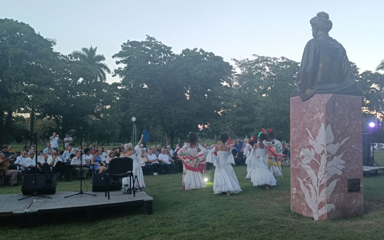 Homenaje a Marta Abreu