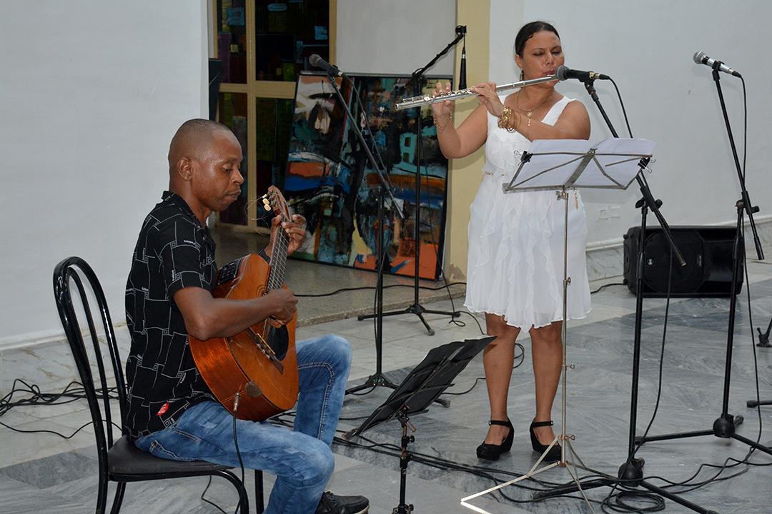 Dúo Alma LIbre y su hija Sajay.