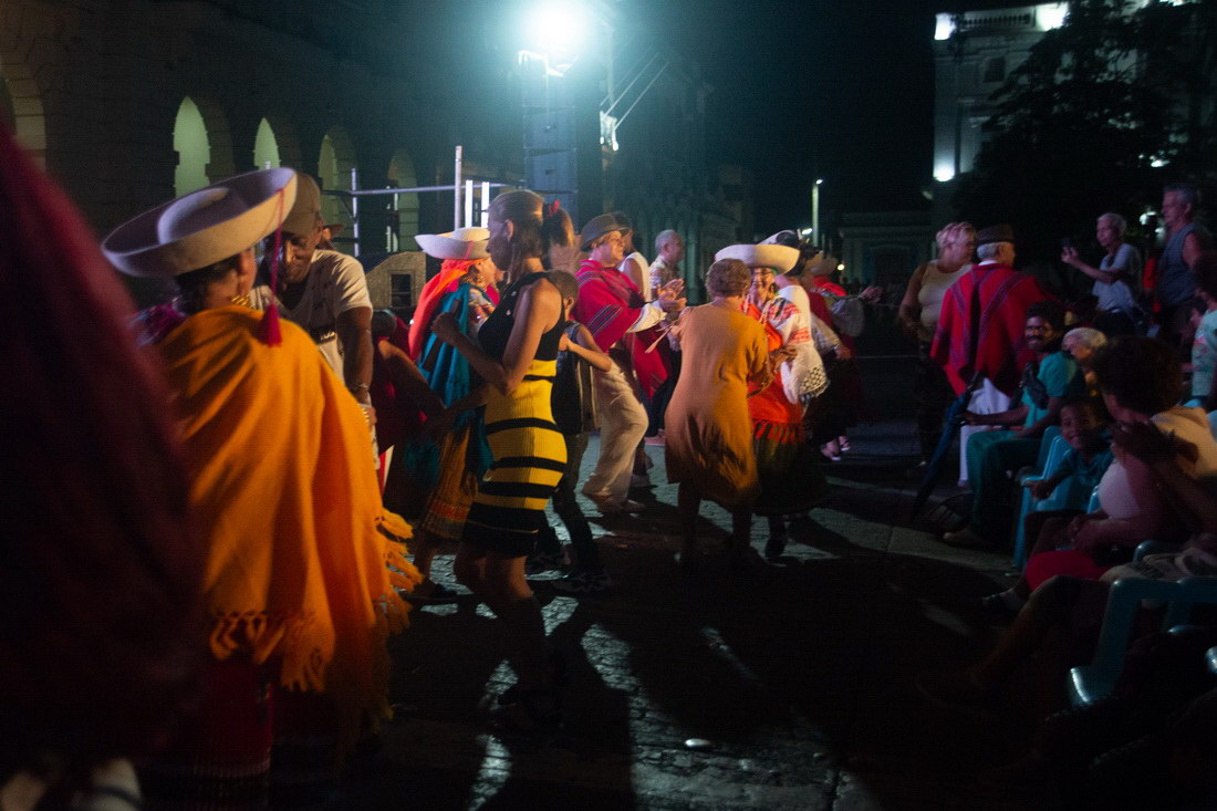 Ballet folklórico ecuatoriano Inti Raymi.