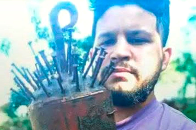 Carlos Daniel Castillo, artista de la plástica.