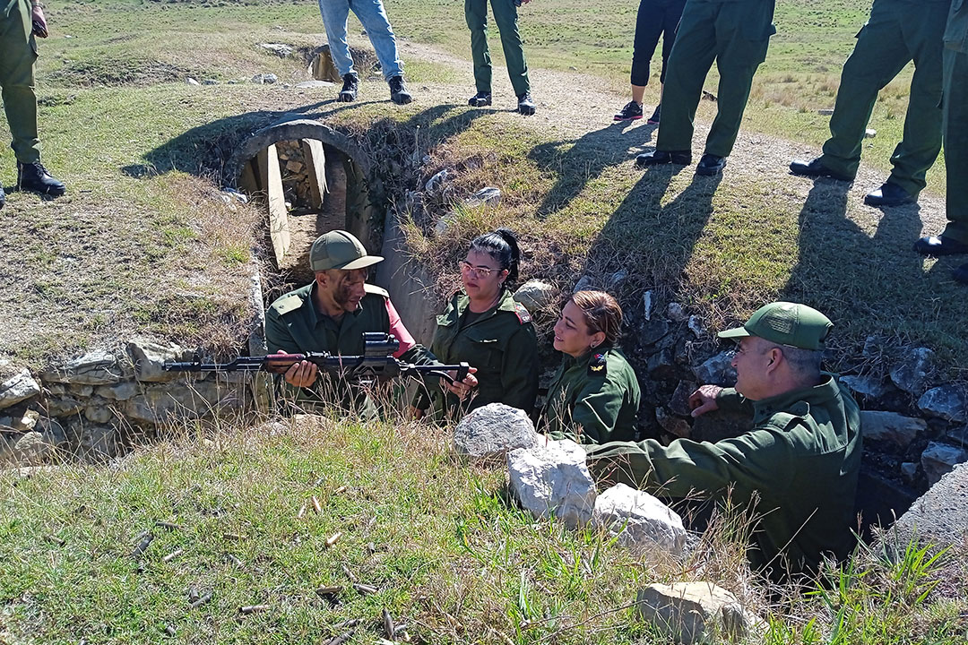La primera secretaria del PCC en la provincia y la gobernadora participan en los ejercicios prácticos del Día de la Defensa.