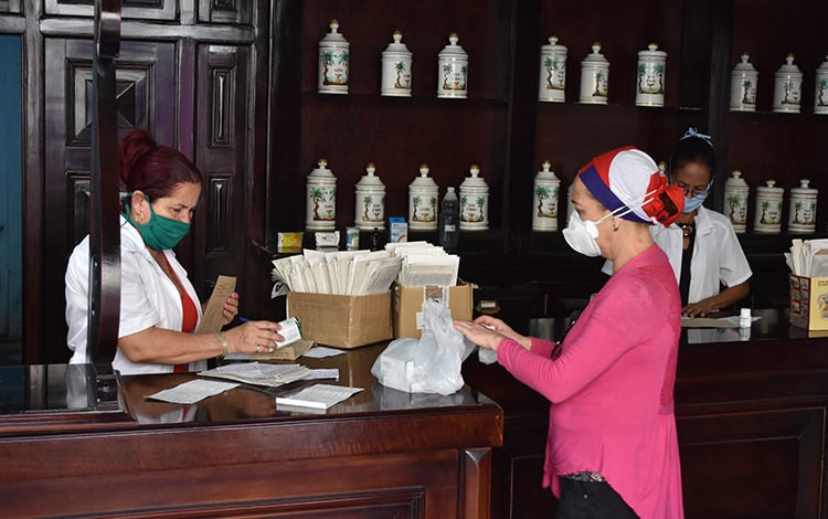 Farmacia Campa, en Santa Clara, Cuba.