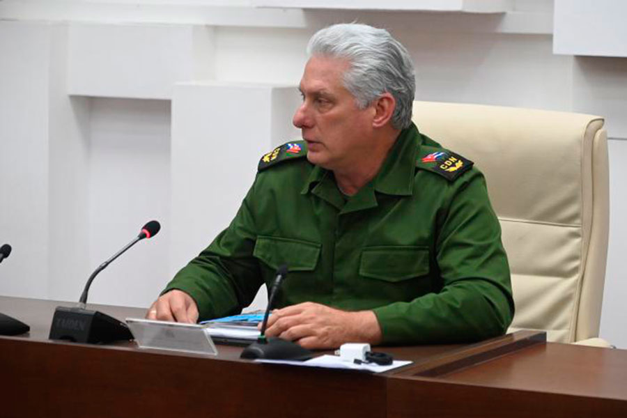 Miguel Díaz-Canel Bermúdez preside el Consejo de Defensa Nacional de Cuba, en sesión del 11 de noviembre de 2024.