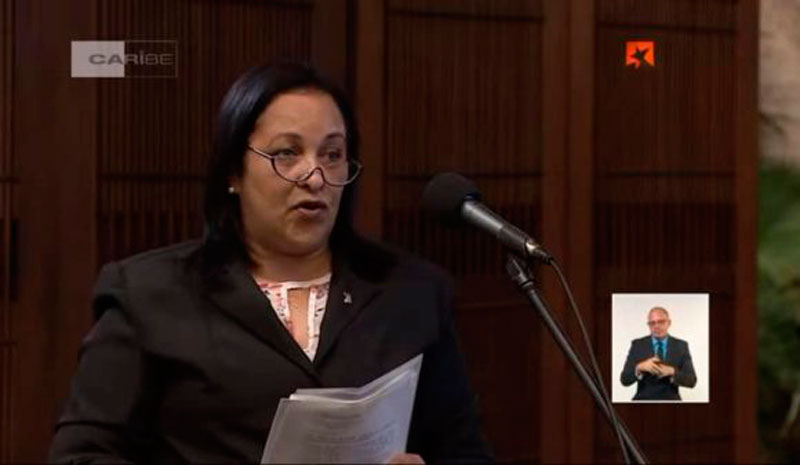 Mayra Arevich, ministra de Comunicaciones.