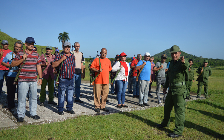 Impartición de instrucciones en el Dí­a Territorial de la Defensa.