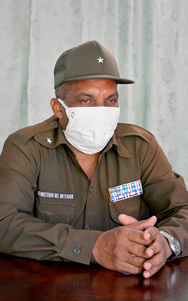 Ví­ctor Noel y su compromiso de servir a la patria.