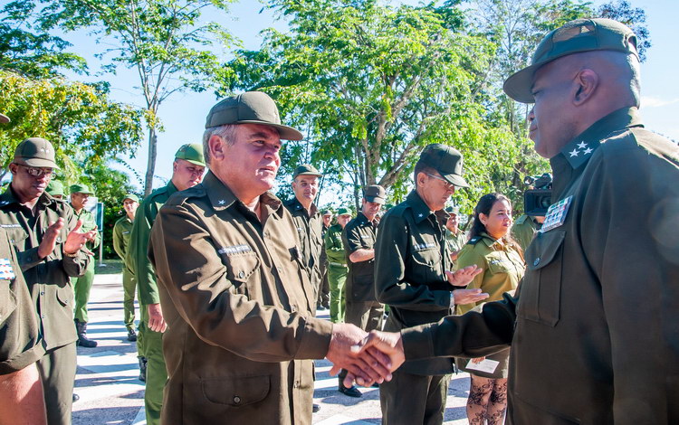 Acto de reconocimiento a bomberos de Villa Clara.