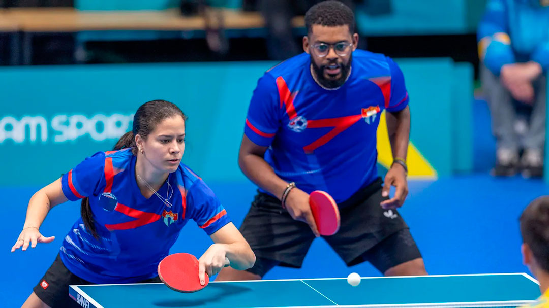 Dupla mixta de tenis integrada por Daniela Fonseca y Jorge Moisés Campos, oro en los XIX Juegos Panamericanos.