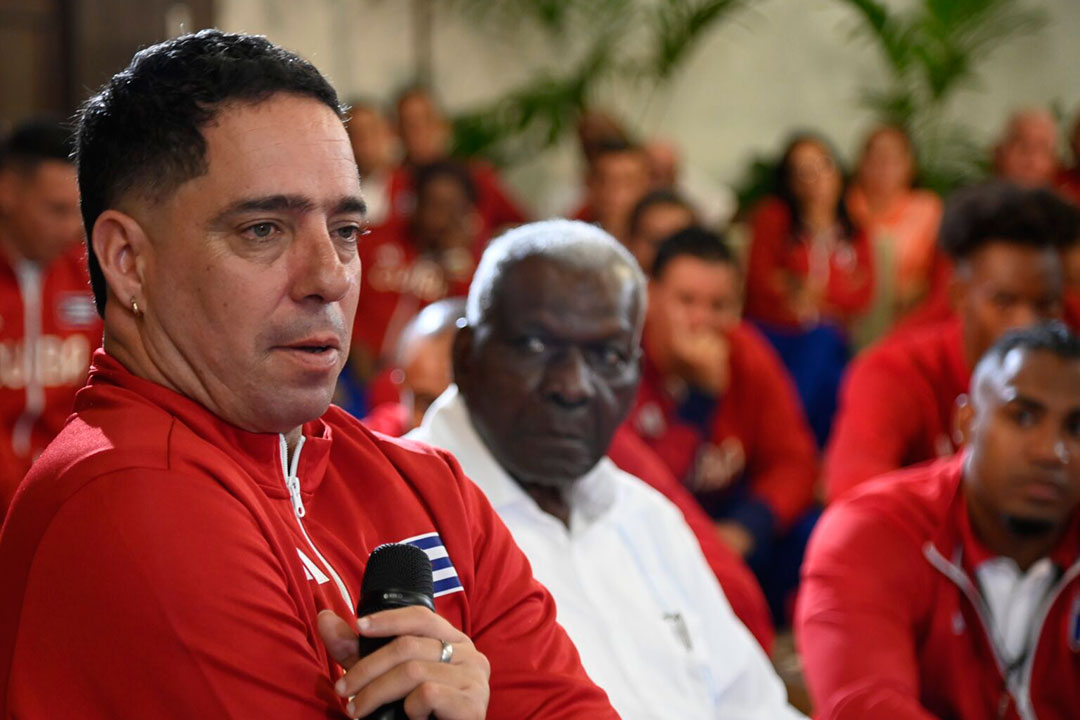 Yunier Fernández, campeón paralímpico de tenis de mesa.