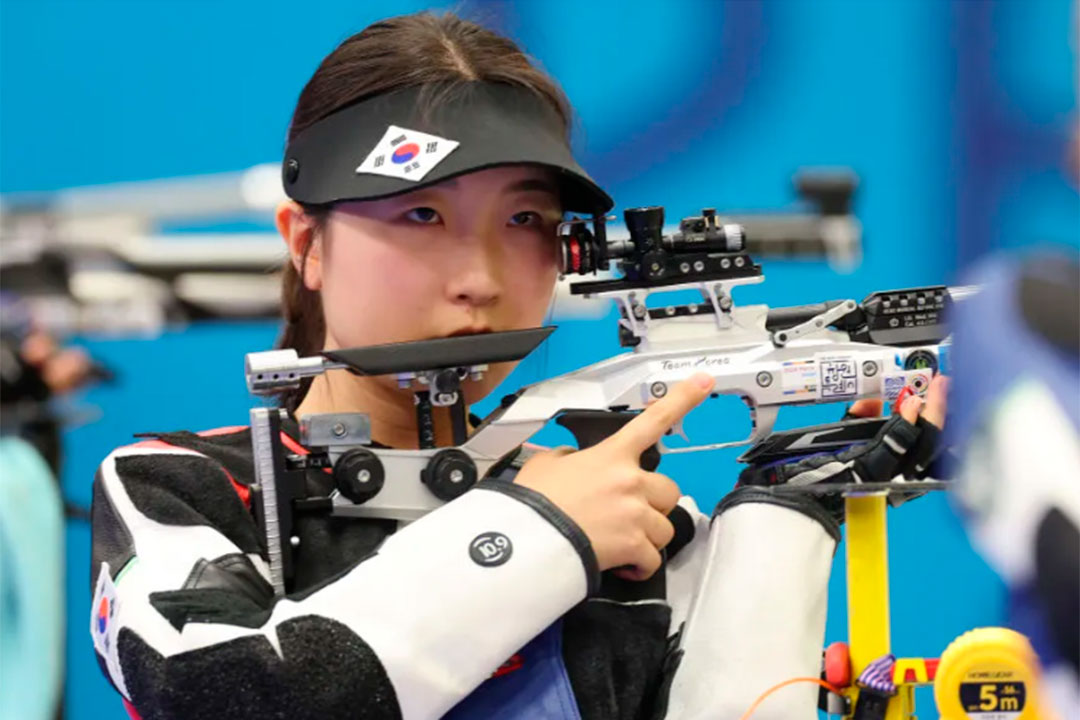 Ban Hyojin ganó el oro en la prueba de 10 metros pistola de aire femenino.