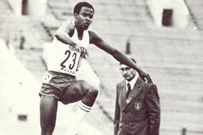 Triplista Pedro Pérez Dueñas, récord mundial de triple salto en Cali 1971.