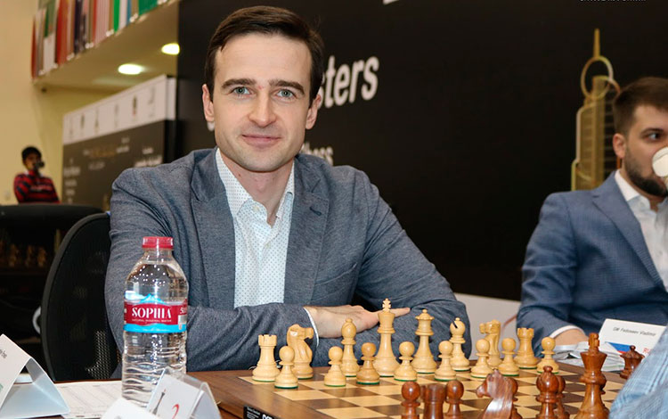 GM Ernesto Inarkiev.