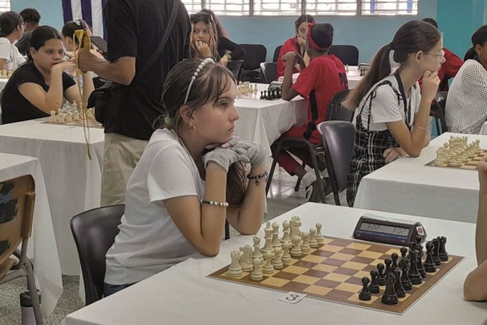 Jinela de la Caridad Rodríguez, reina del ajedrez escolar.