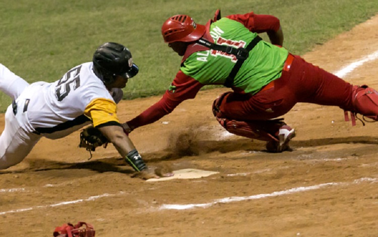 Villa Clara vs Las Tunas, béisbol