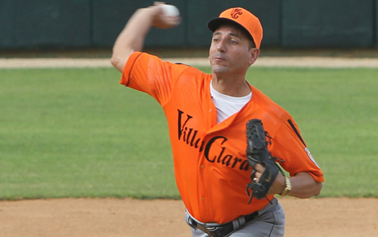 Eliecer Montes de Oca, exlanzador del equipo Villa Clara de béisbol.