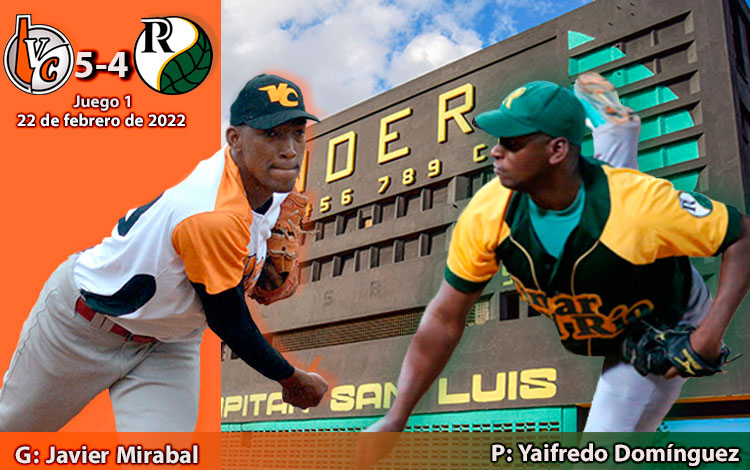 Javier MIrabal (ganador) y Yaifredo Domí­nguez (perdedor), abridores del primer juego entre Villa Clara y Pinar del Rí­o.