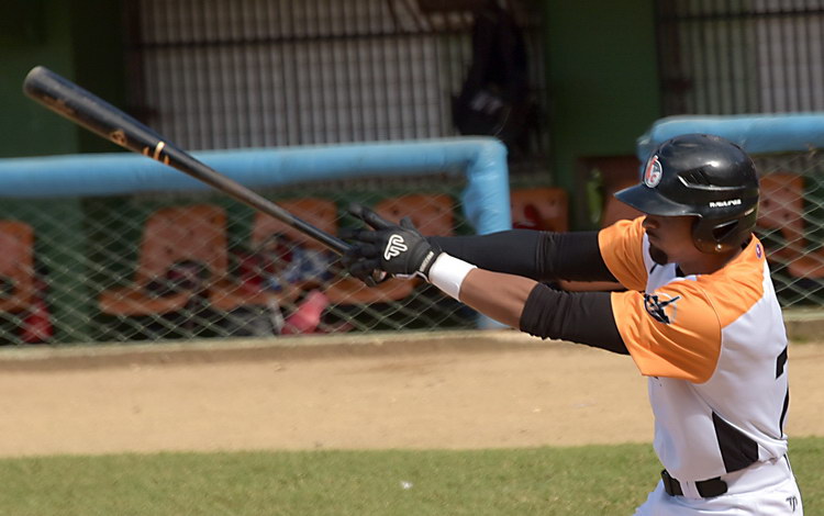 Yosbel Borges pelotero de Villa Clara.