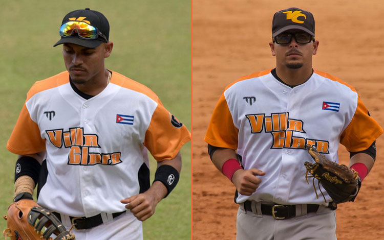 Reidel Pedraza y Juan Carlos López, peloteros del equipo Villa Clara.